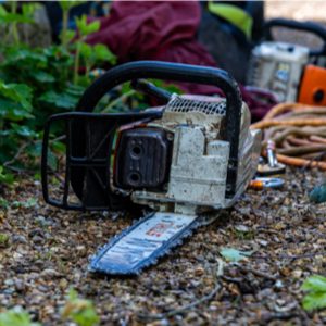 Picture of chainsaw lying on the ground
